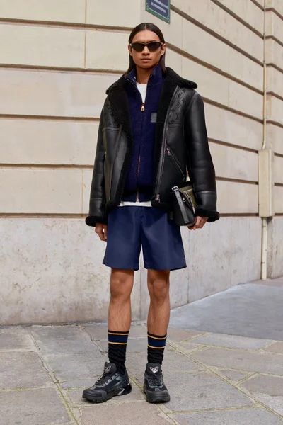 Look 10